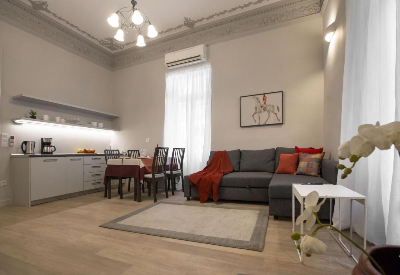 Sophisticated In Syntagma By Ghh