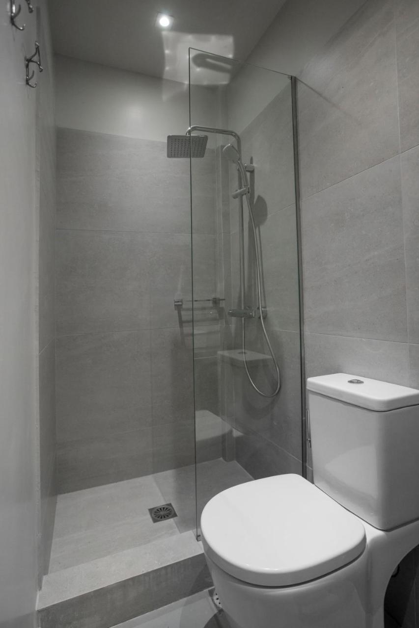 Apartment Sophisticated In Syntagma By Ghh Athens