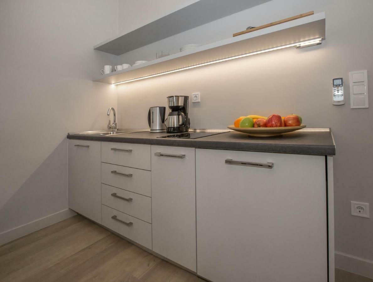 Sophisticated In Syntagma By Ghh Apartment Athens